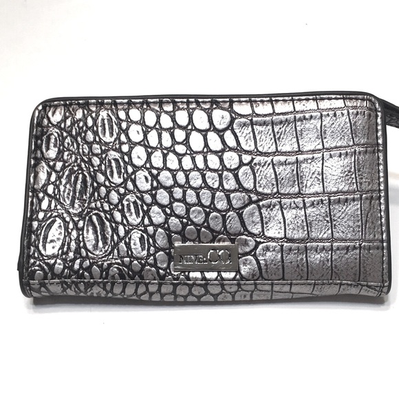 silver croc clutch bow NINE & CO - Picture 2 of 6